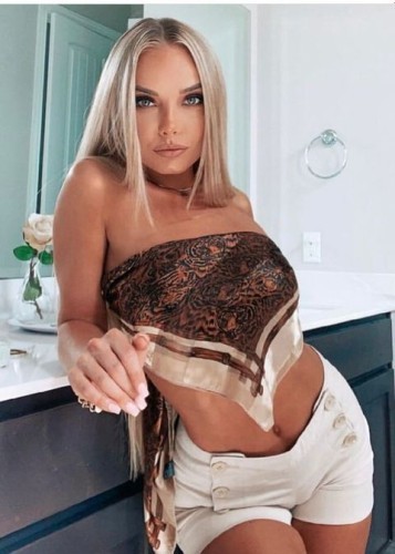 Анжела, Г. Калининск